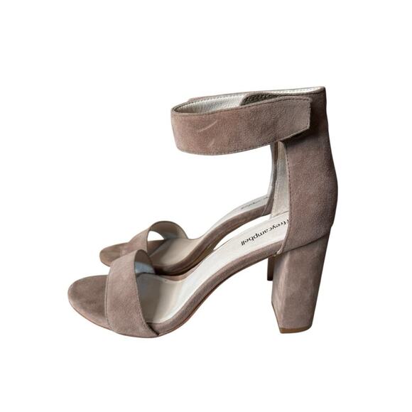 JEFFREY CAMPBELL Lindsay Ankle Strap Sandals w Block Heel Suede Taupe Size 8.5 - Picture 4 of 8